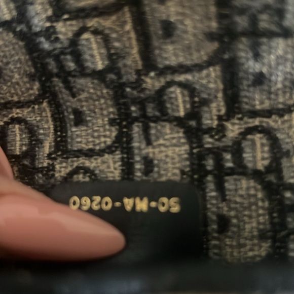 CHRISTIAN DIOR
Oblique Slim Saddle Pouch Blue - Picture 6 of 9